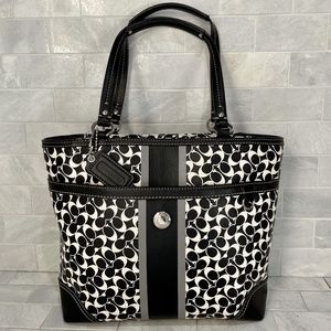 COACH Chelsea Signature Heritage Tote